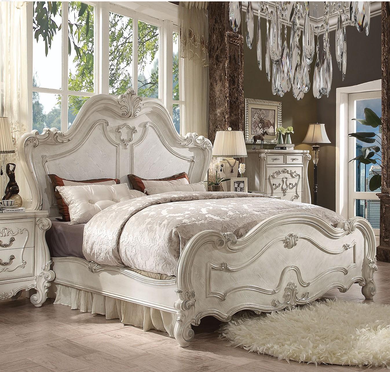 

    
Bone White Queen Bedroom Set 3 Pcs Versailles 21760Q Acme Vintage Classic
