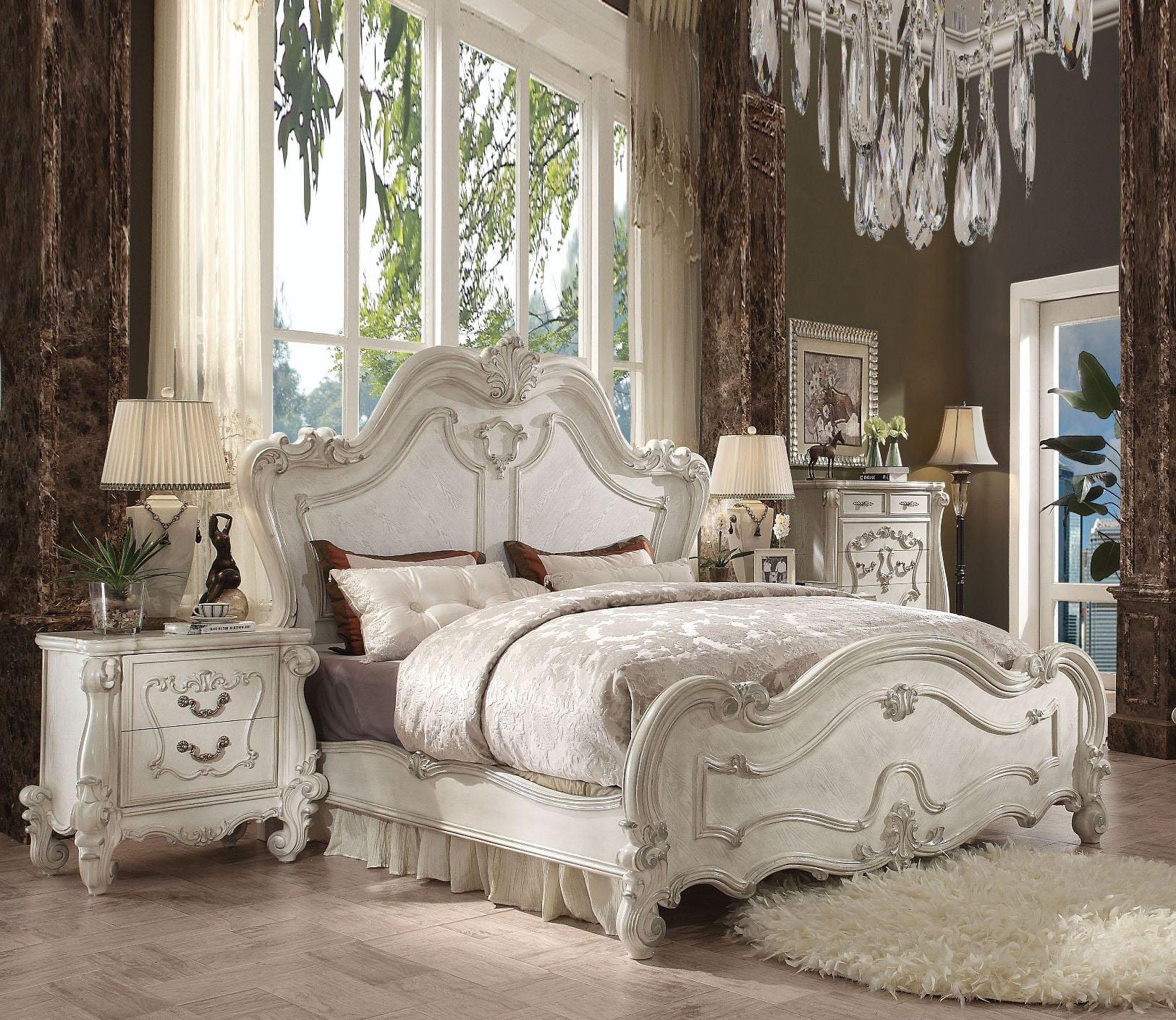 

    
Bone White Queen Bedroom Set 5 Pcs Versailles 21760Q Acme Vintage Classic
