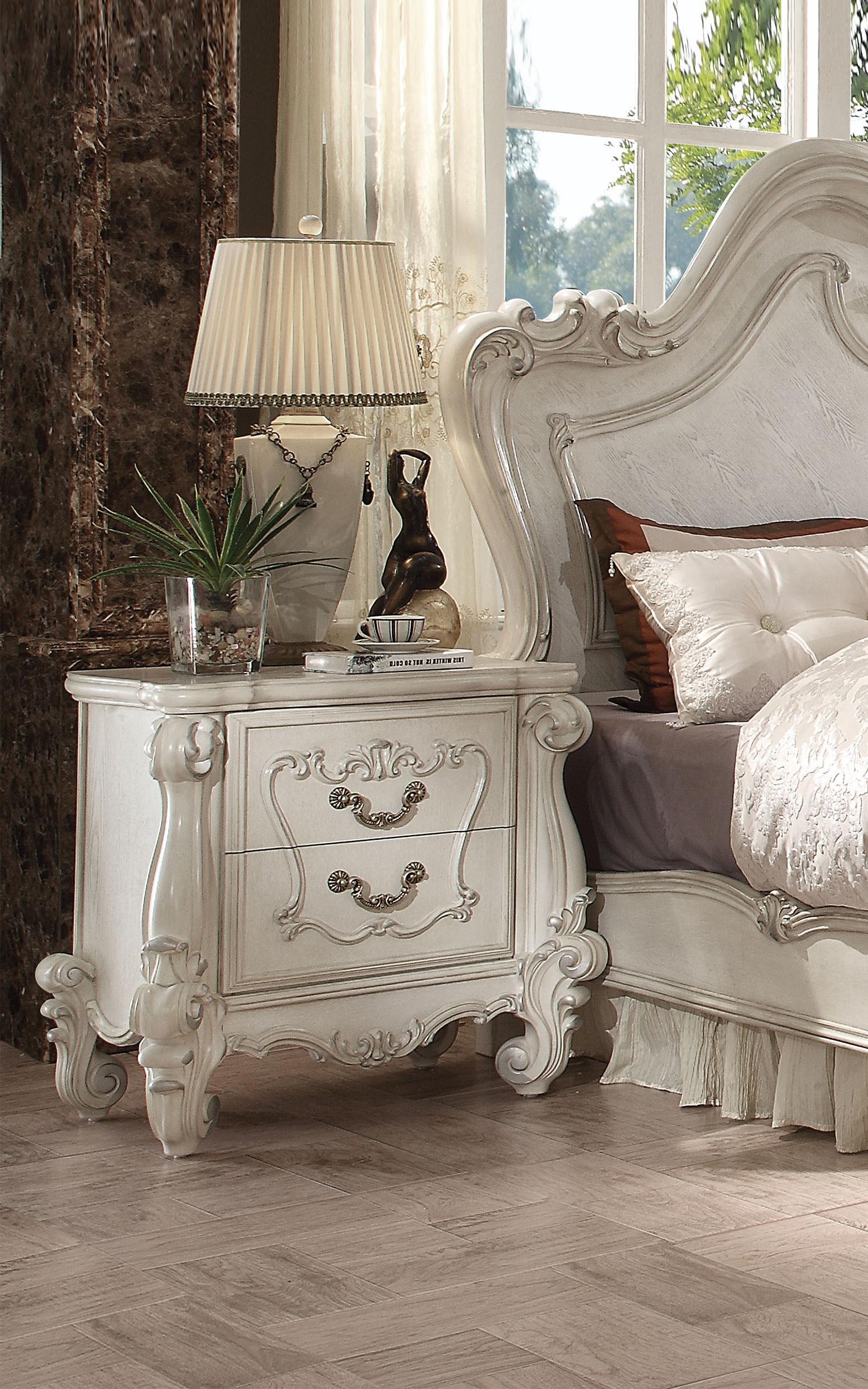 

        
Acme Furniture Versailles-21760Q Panel Bedroom Set Bone/White  0840412051821
