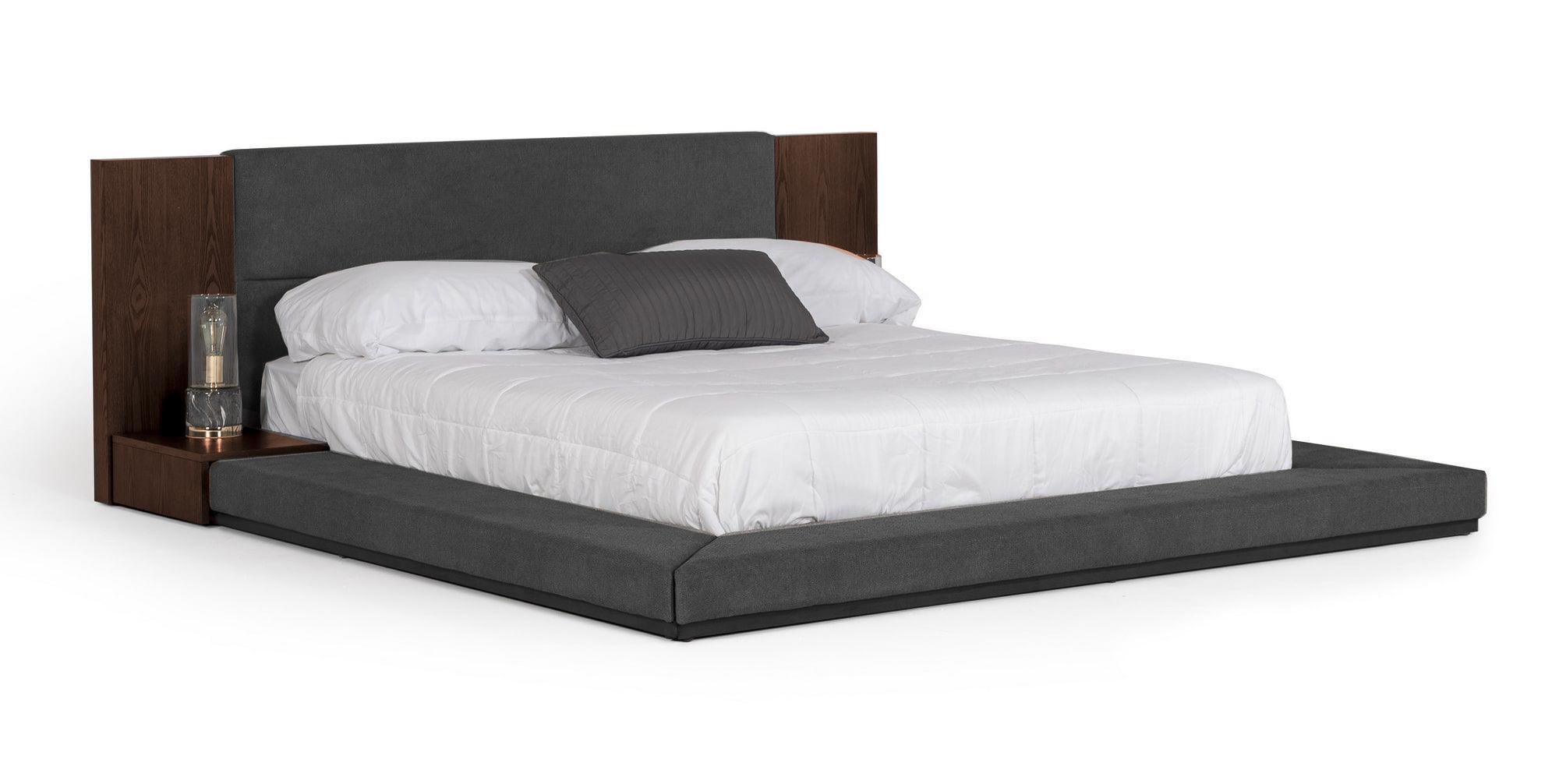 

    
Brown Platform K Bed w/ Built-In Nightstands by VIG Nova Domus Jagger
