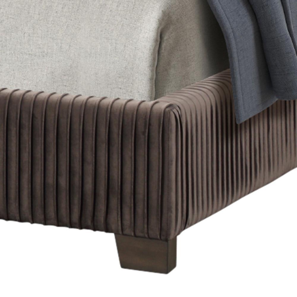 

        
Bernards Furniture Milo 1149-105 Panel Bed Brown Velvet 708939114958
