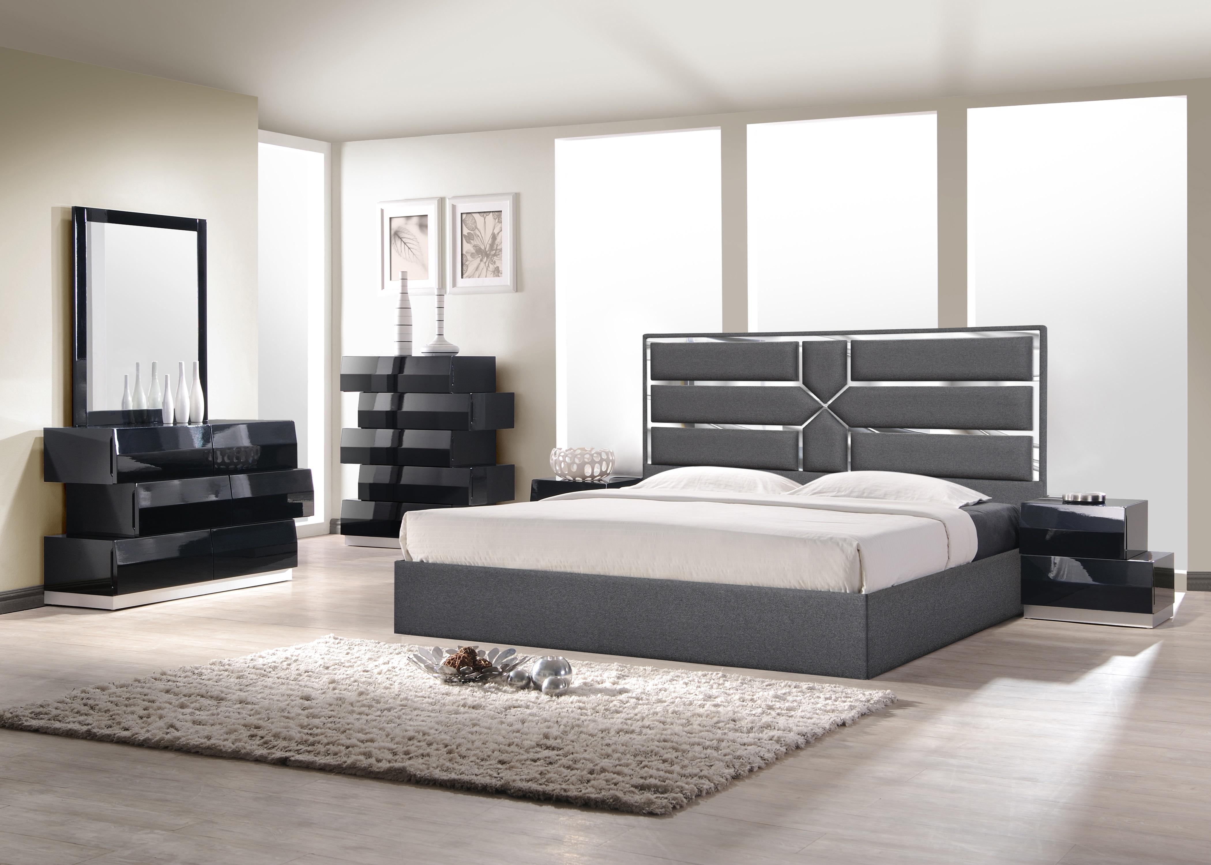 

                    
J&M Furniture Da Vinci Platform Bed Charcoal Fabric Purchase 
