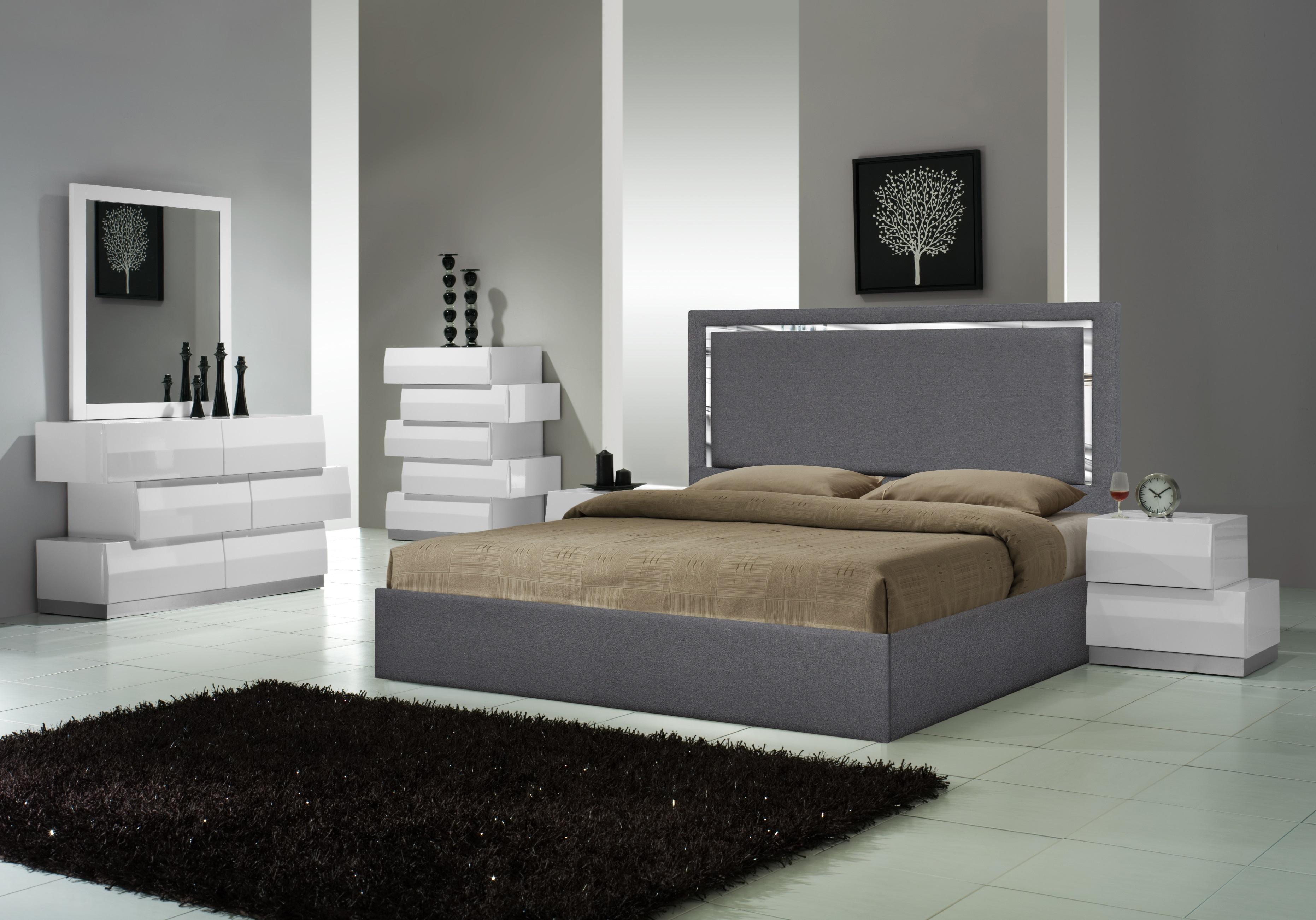 

                    
J&M Furniture Monet Platform Bed Charcoal Fabric Purchase 
