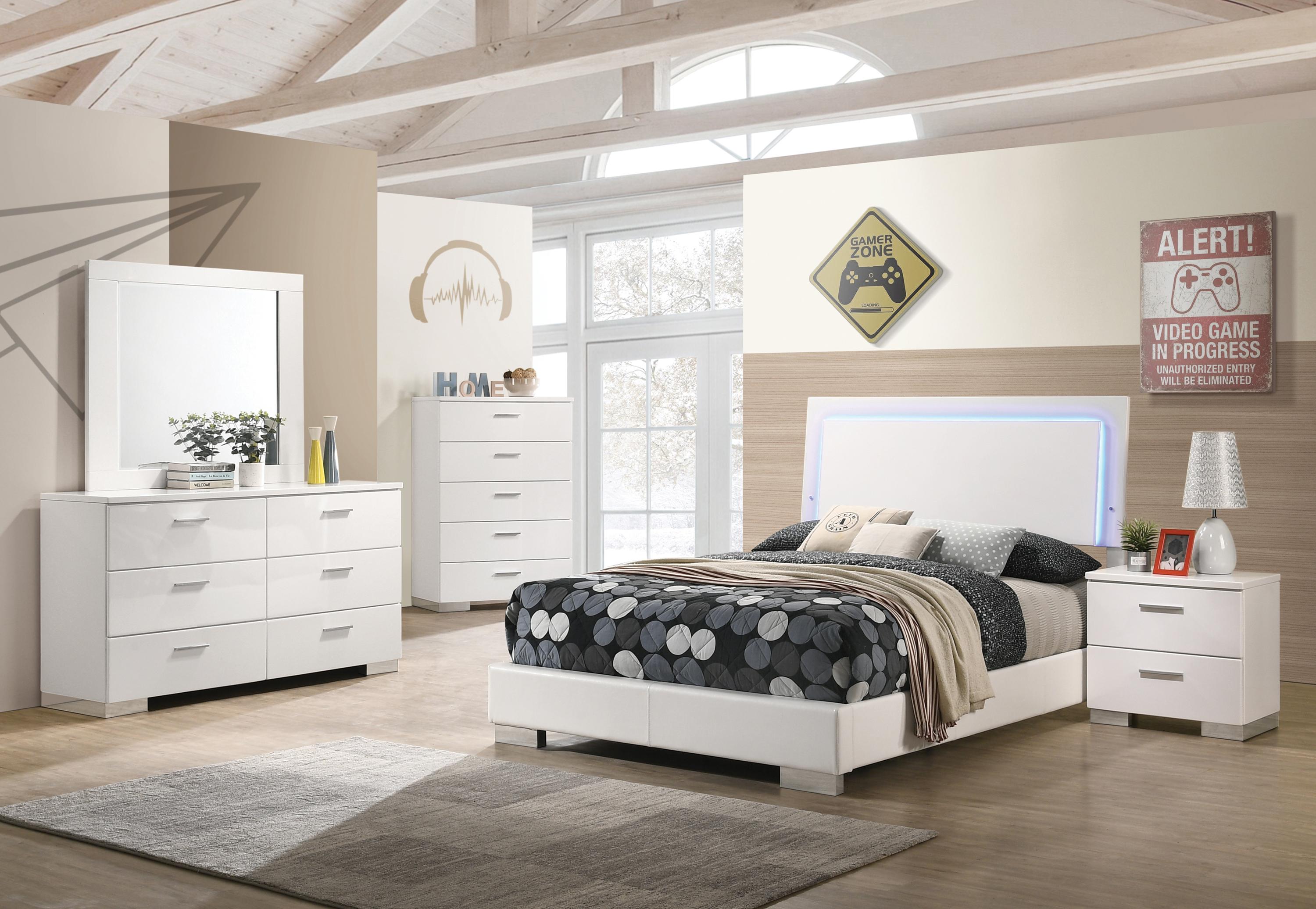 Contemporary Bedroom Set 203500F-6PC Felicity 203500F-6PC in White 