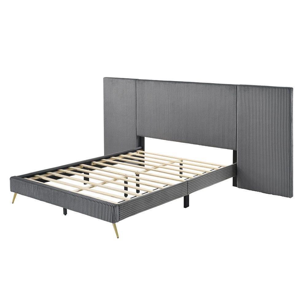

    
Contemporary Gray Wood Platform Bedroom Set 3PCS Acme Muilee BD01740EK-EK-3PCS
