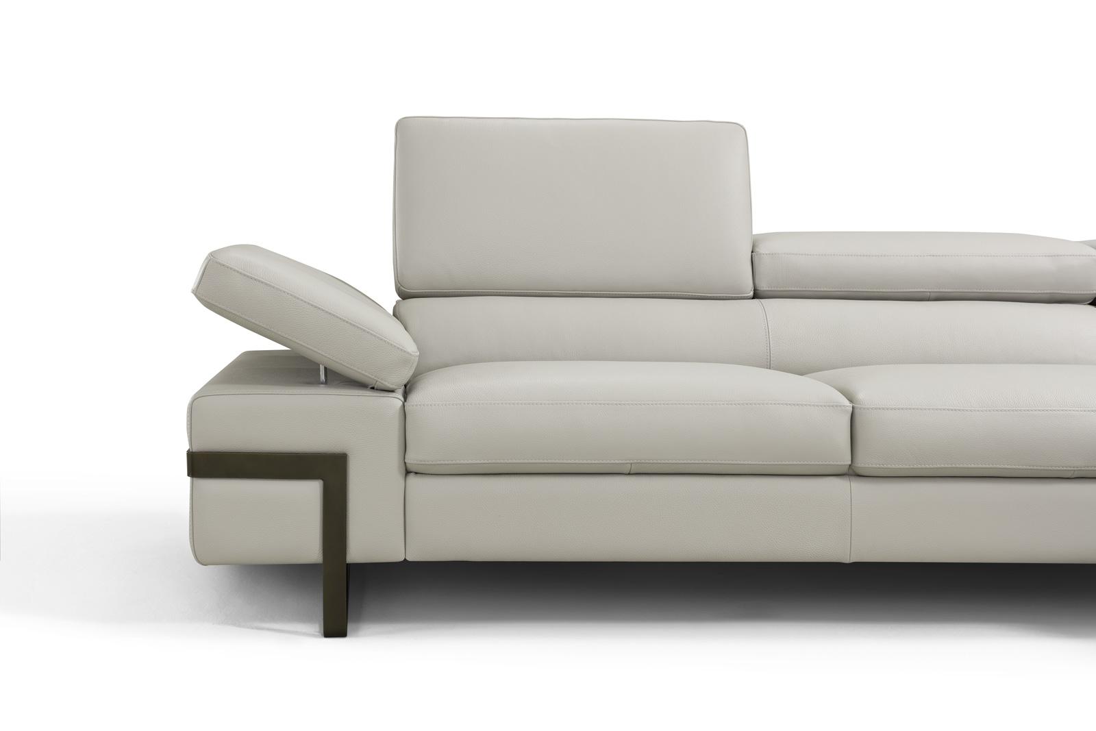 

    
17774 J&M Furniture Sectional Sofa
