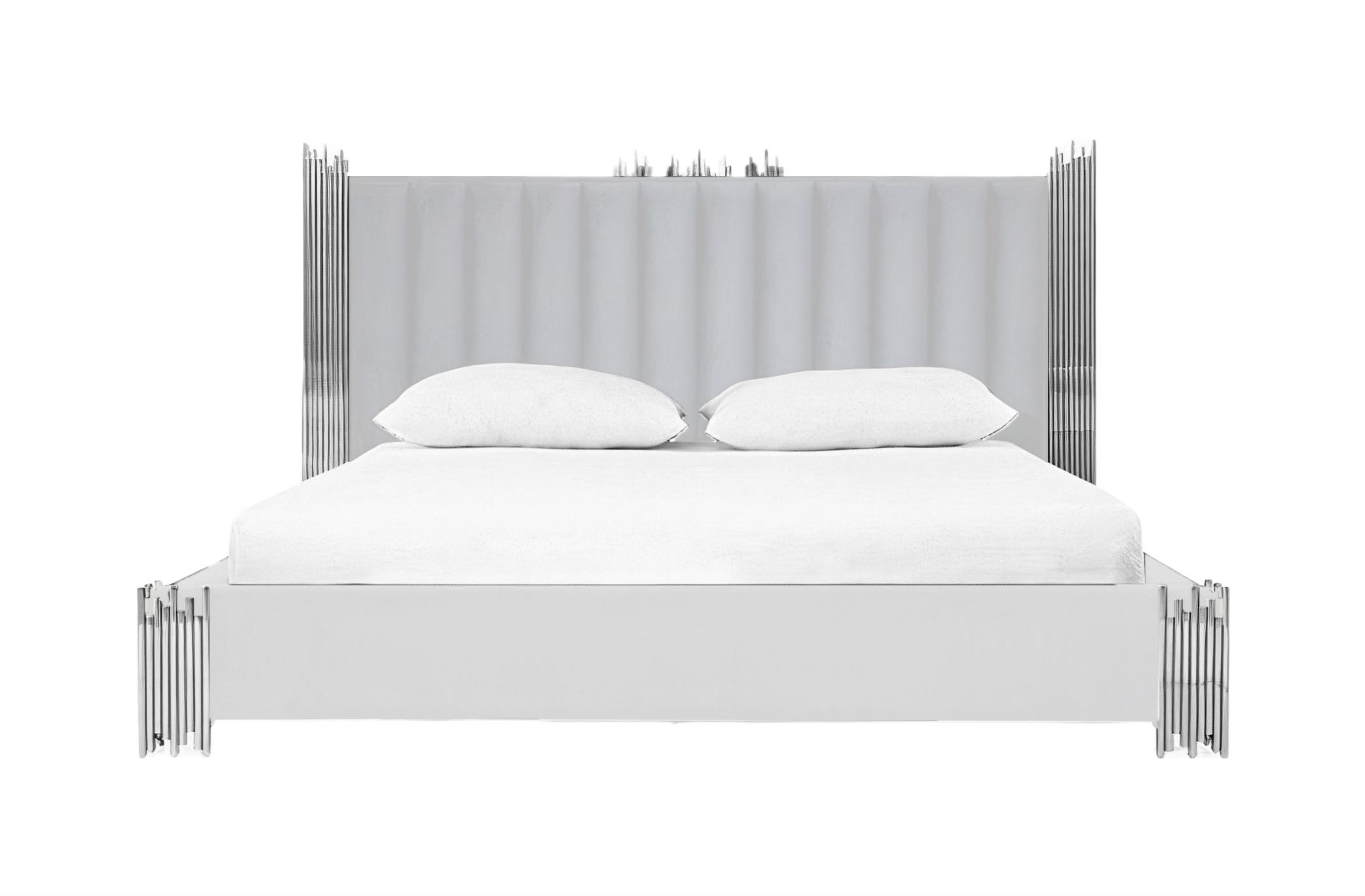 

    
White PU & Silver Accents King Platform Bedroom Set 3Pcs by VIG Modrest Token
