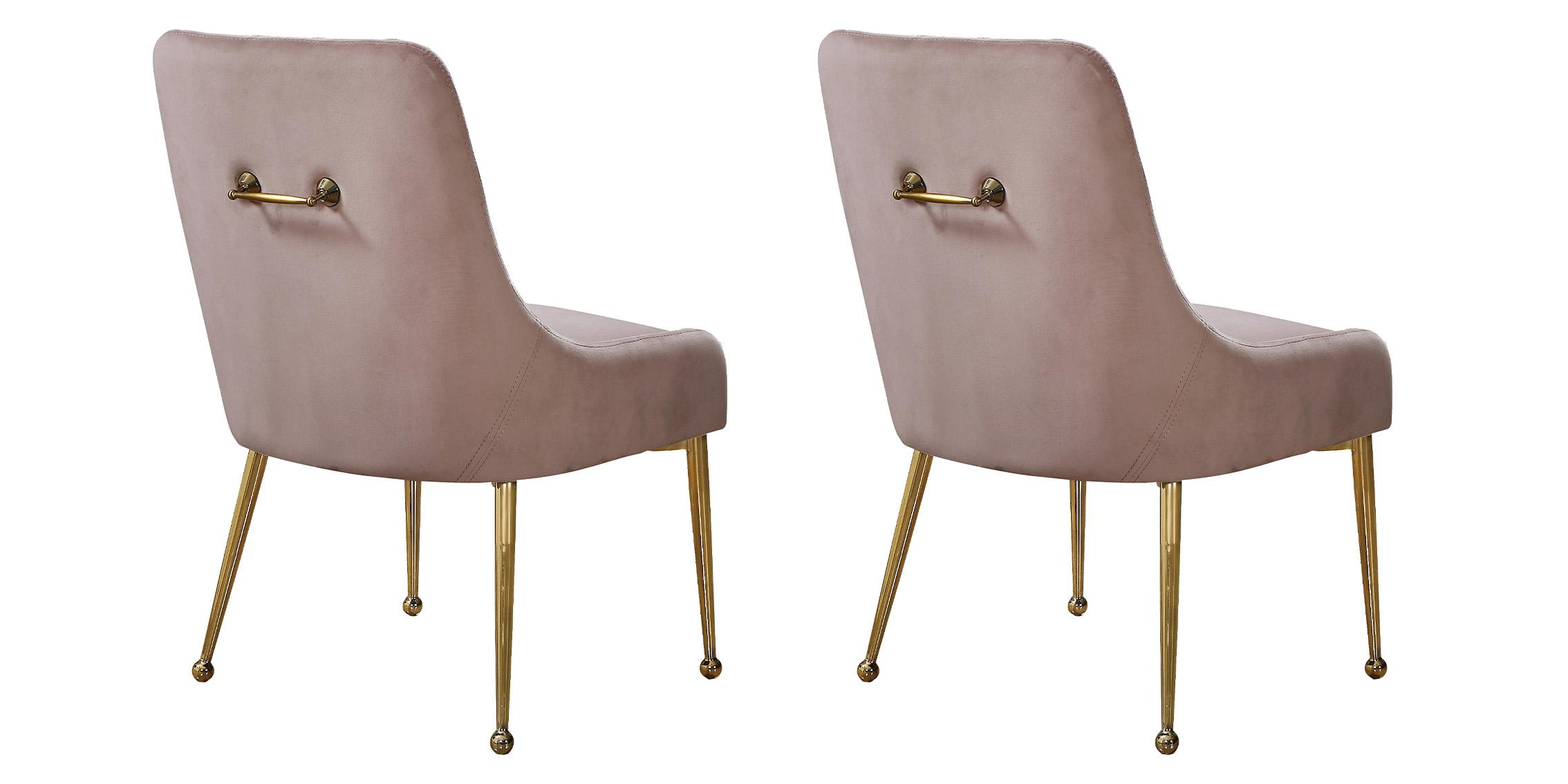 

        
Meridian Furniture OWEN 744Pink Dining Chair Set Pink Velvet 647899953347
