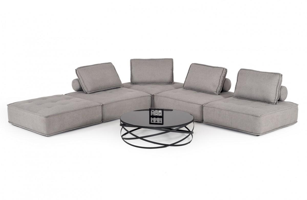 

    
VGKNK8542-GREY VIG Furniture Sectional Sofa

