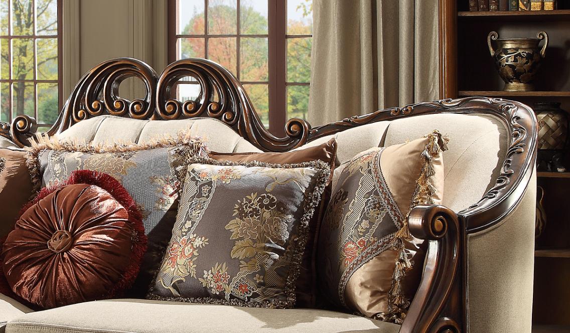 

    
HD-1623-4PC Luxury Beige Chenille Sofa Set 4Pcs Traditional Homey Design HD-1623
