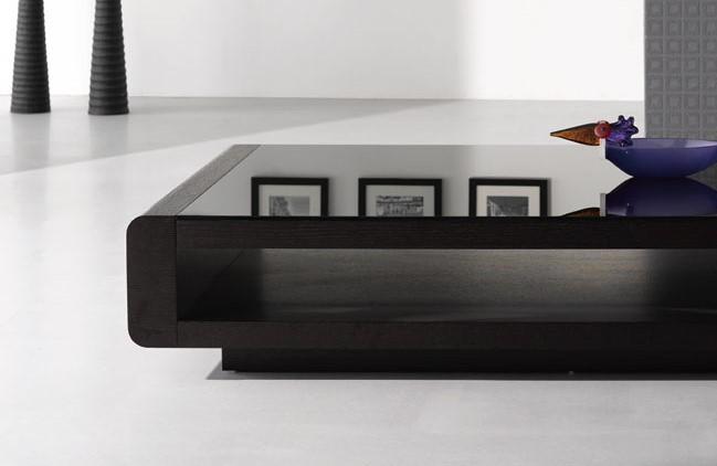 

    
Solid Oak Veneer Coffee Color Glass Top Modern  Coffee Table J&M Furniture 673

