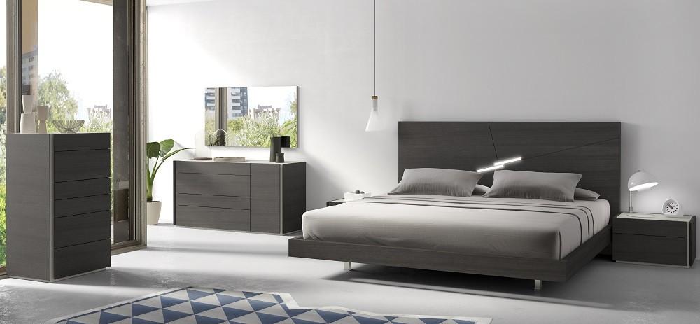 Contemporary Platform Bedroom Set Faro SKU1786722-EK-Set-5 in Light Gray 
