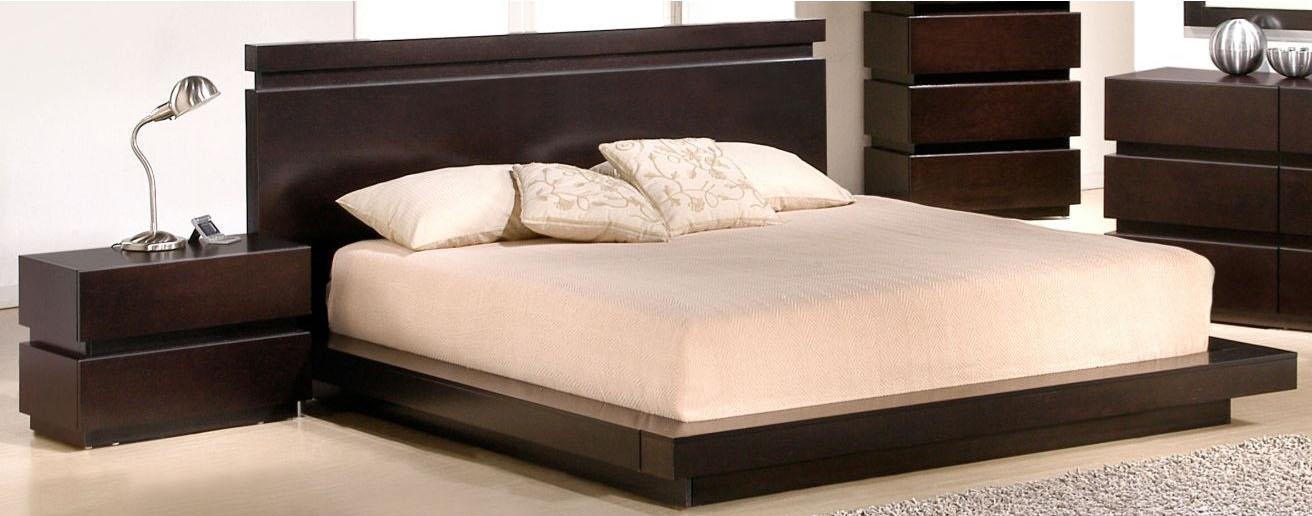 

    
J&M Furniture Knotch Platform Bedroom Set Natural/Dark Brown SKU1754426-EK-Set-3
