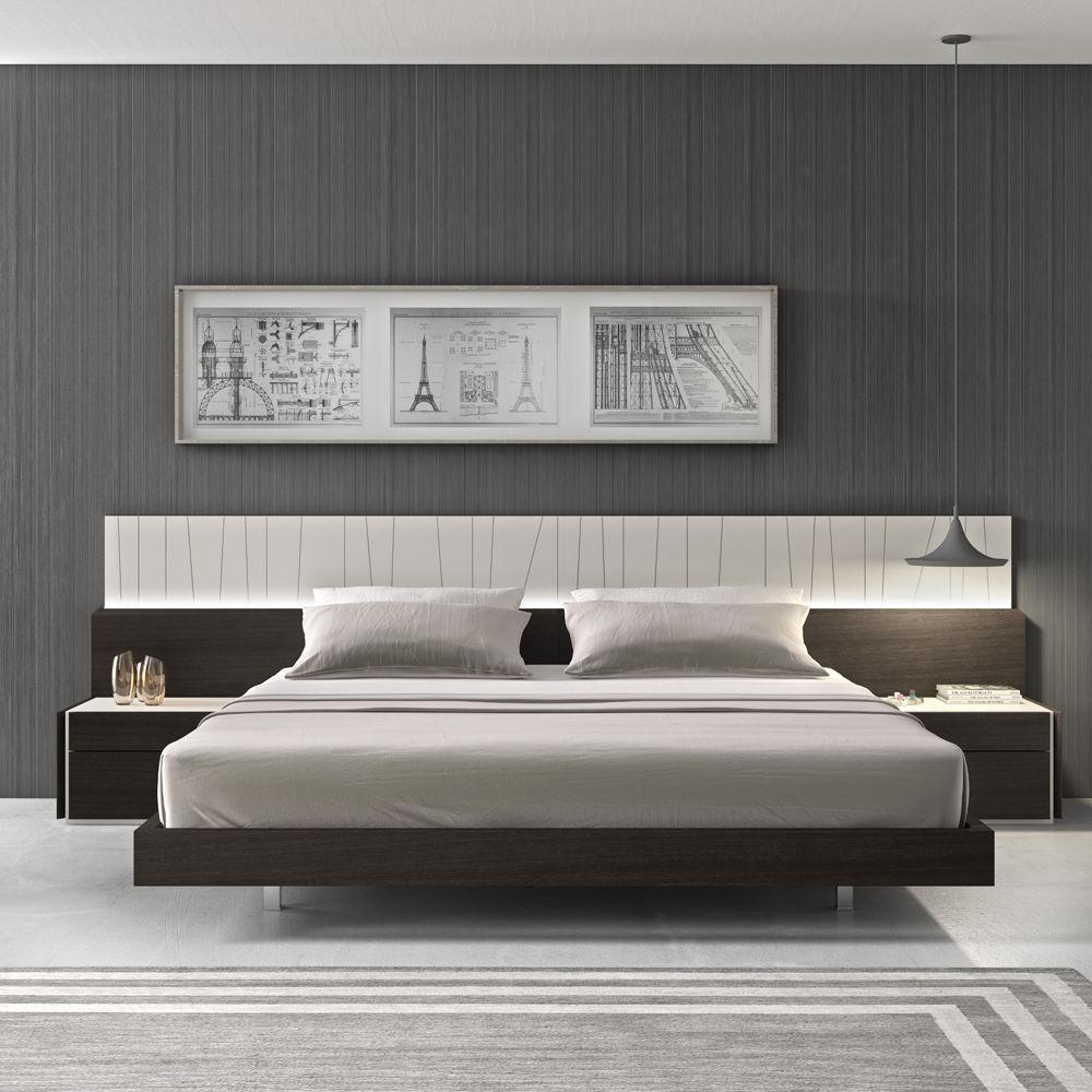 

    
Modern Light Grey Lacquer & Wenge Veneer Queen Size Bedroom Set 3Pcs J&M Porto
