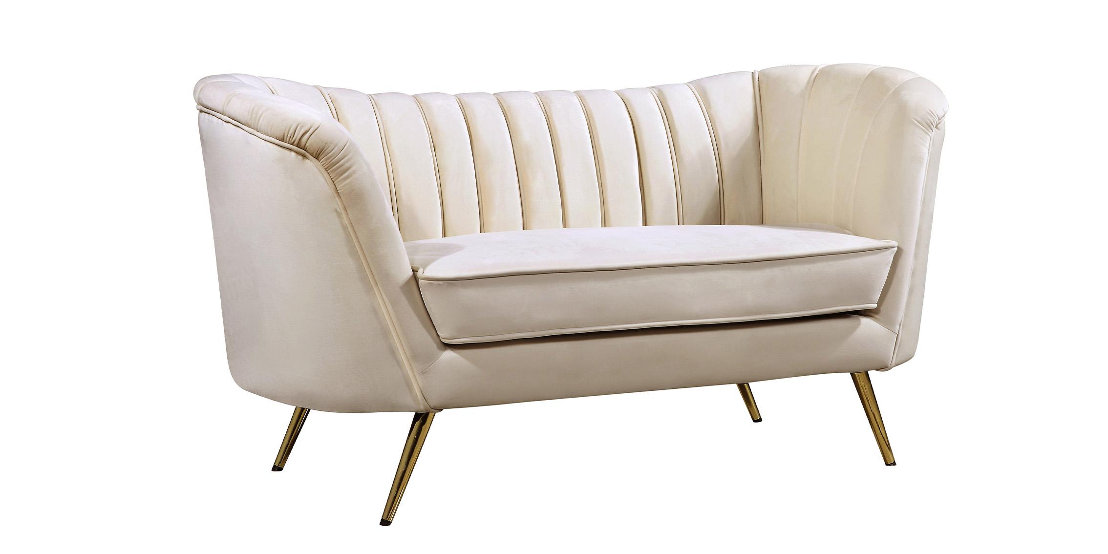 

    
622Cream-S-Set-2 Meridian Furniture Sofa Set
