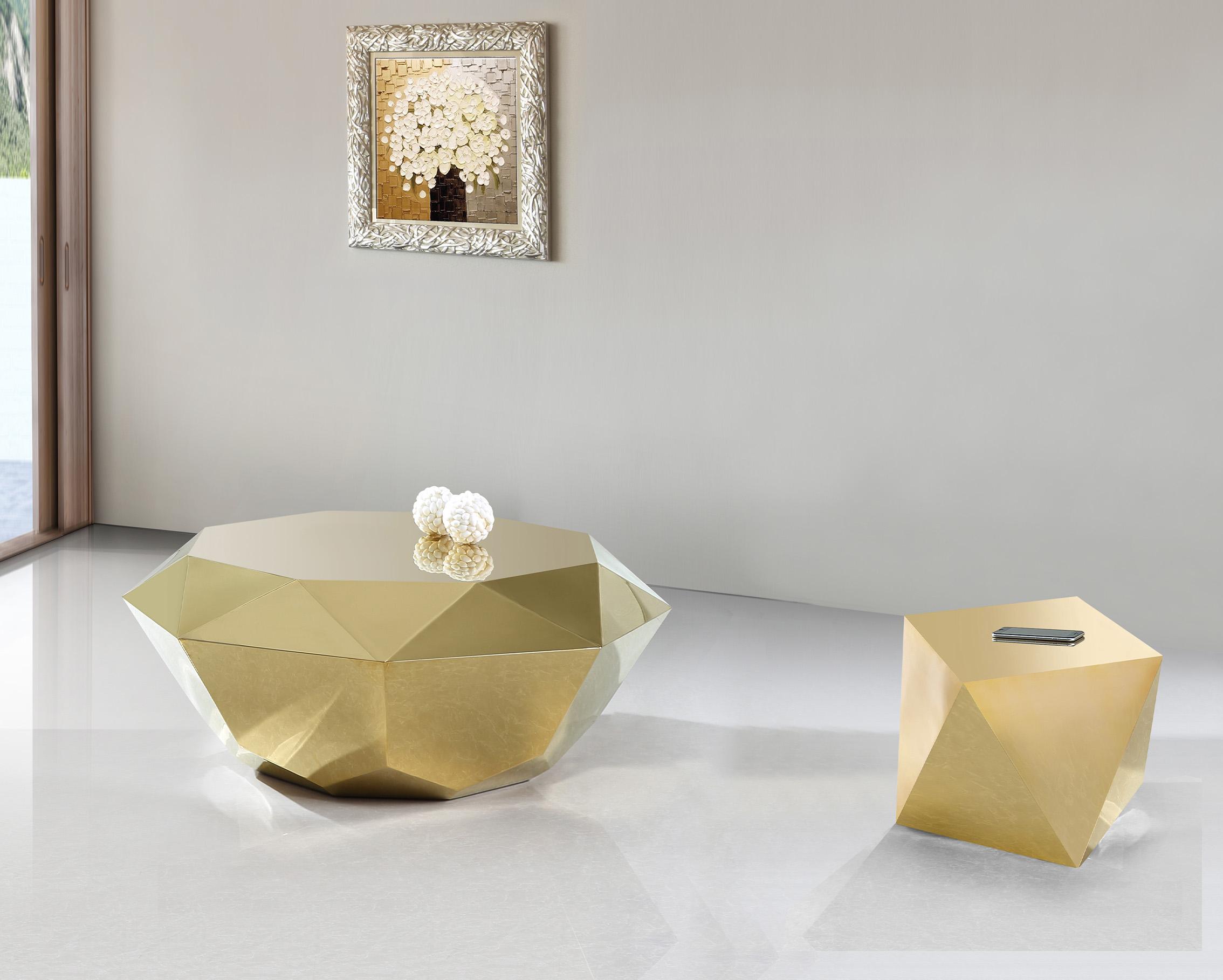 

    
Meridian Furniture Gemma 222Gold-C Coffee Table Rich Gold 222Gold-C
