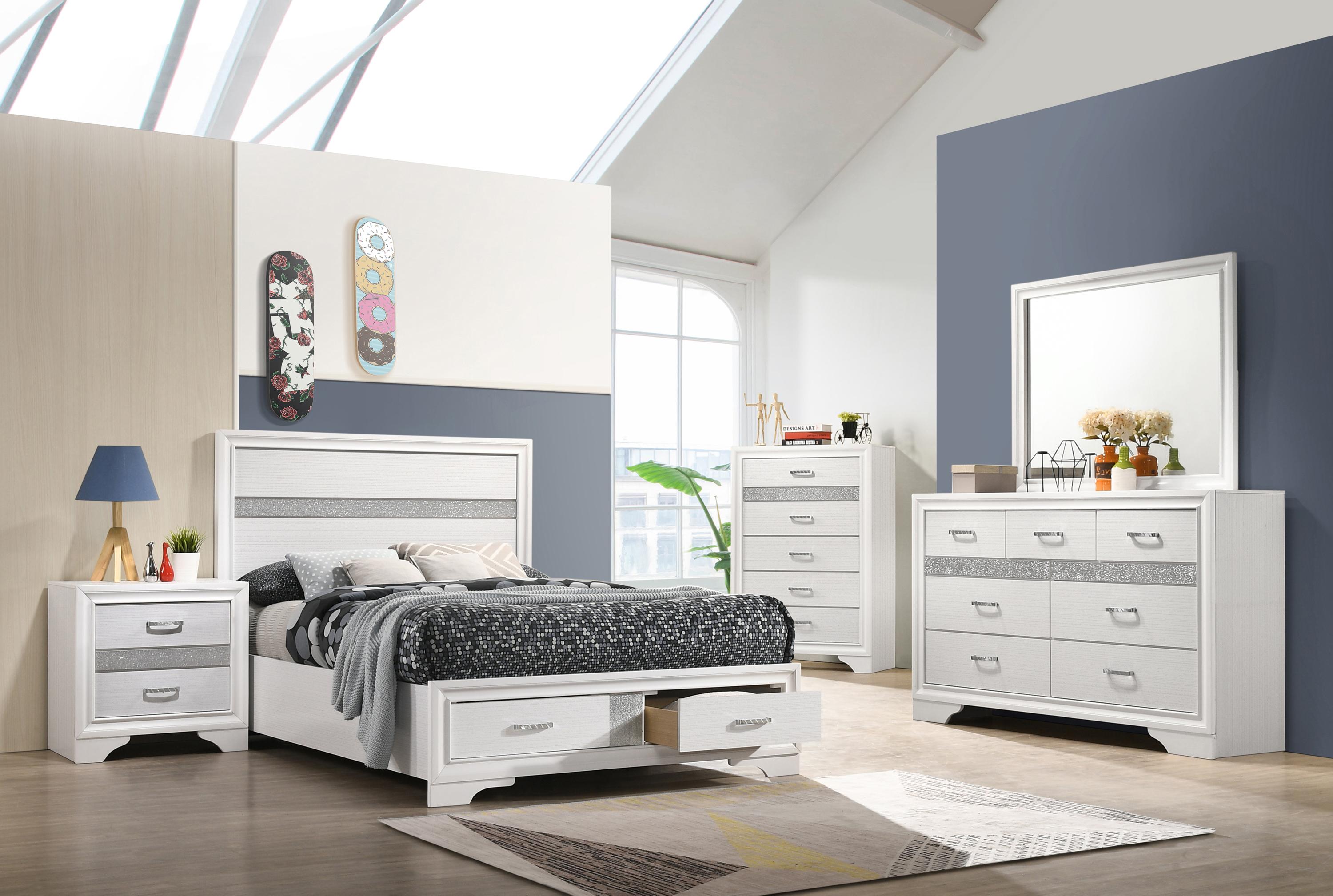 Modern Bedroom Set 205111F-3PC Miranda 205111F-3PC in White 