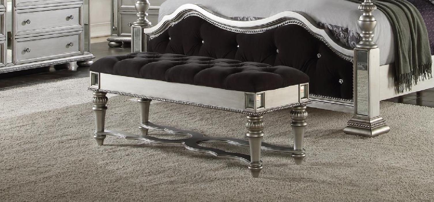 

    
MYCO Furniture Kealynn Benches Antique White/Silver KE170-B
