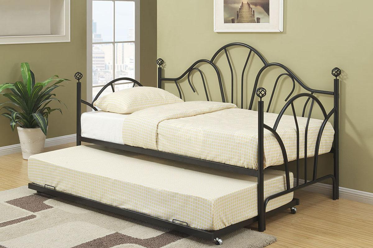 

    
Black Metal Day Bed F9237 Poundex Traditional
