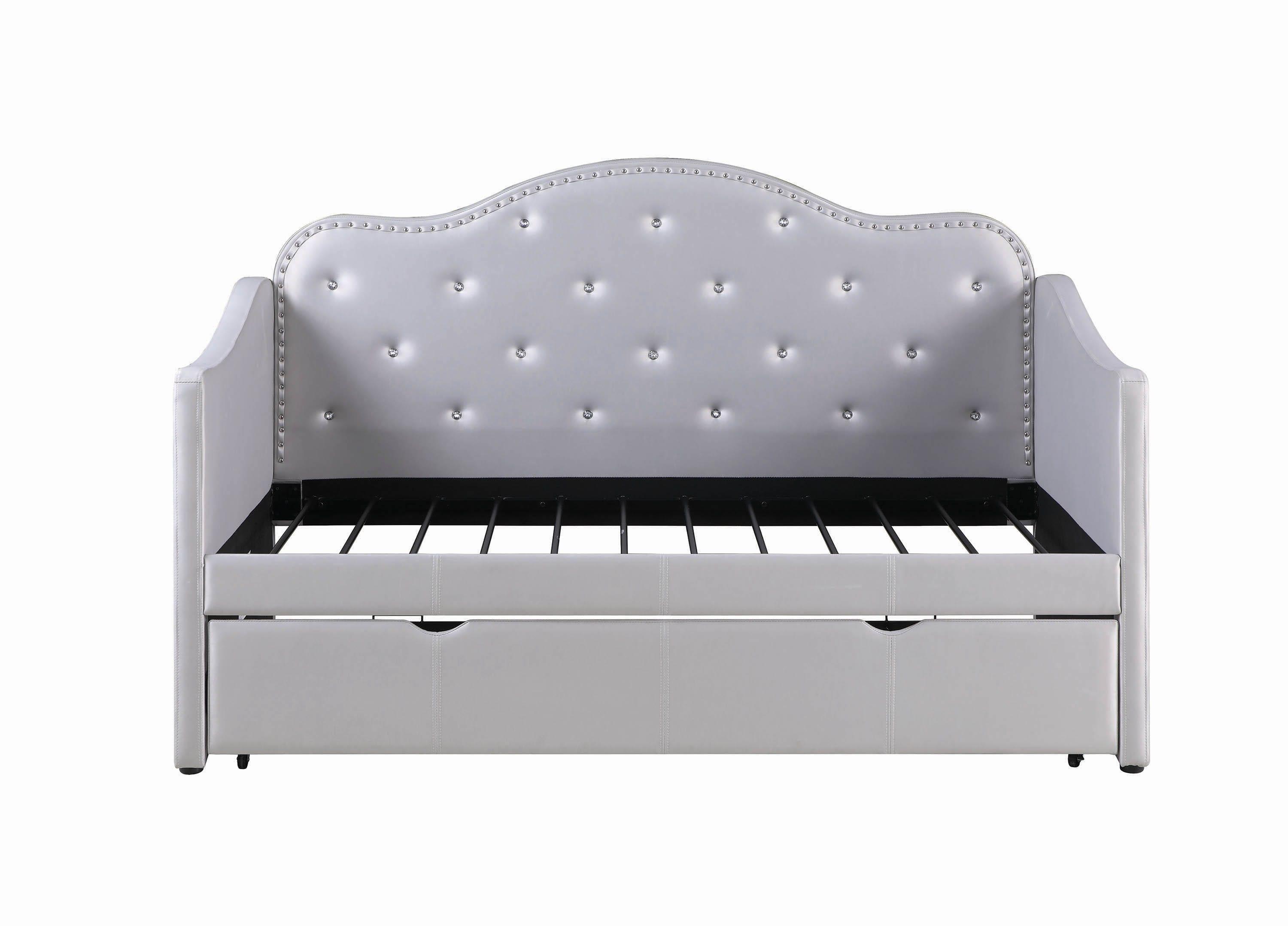 

    
Traditional Gray Leatherette Twin Daybed w/Trundle Coaster 300629
