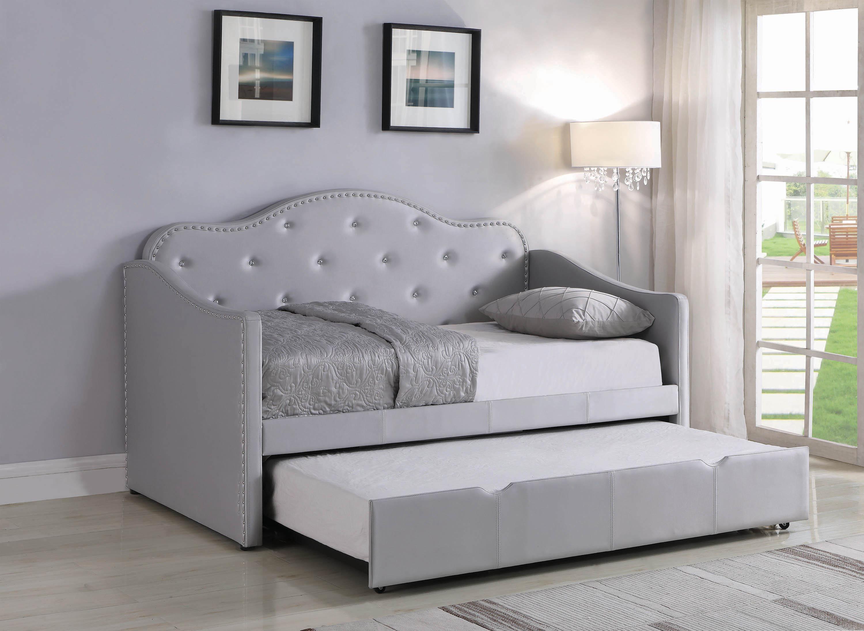 

    
300629 Daybed w/Trundle
