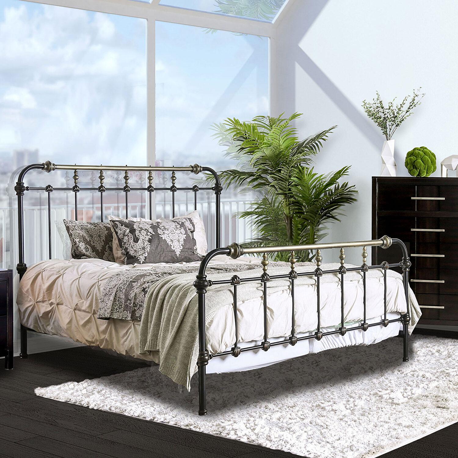 Furniture of America CM7733-Q Riana Metal Bed