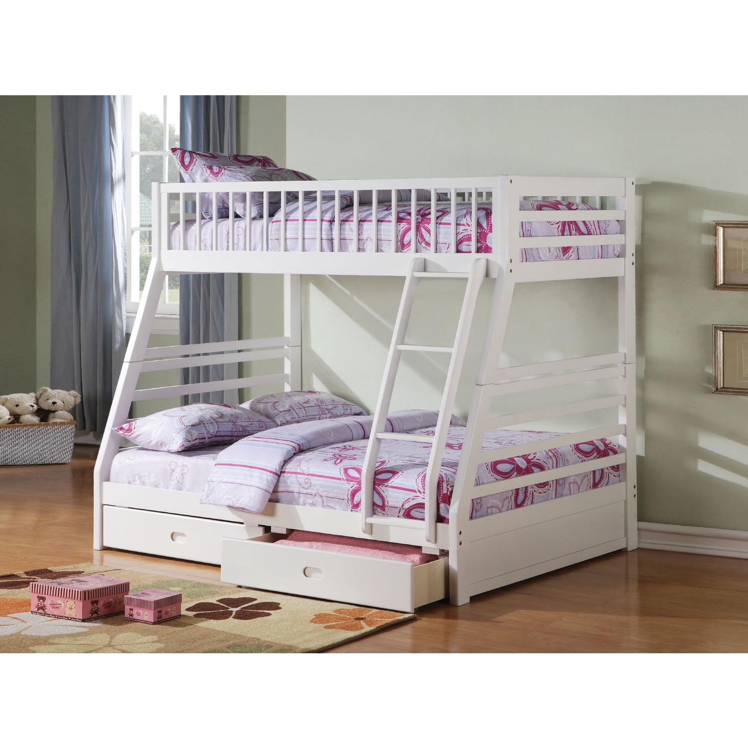 

    
Transitional White Twin/Full Bunk Bed by Acme Jason 37040
