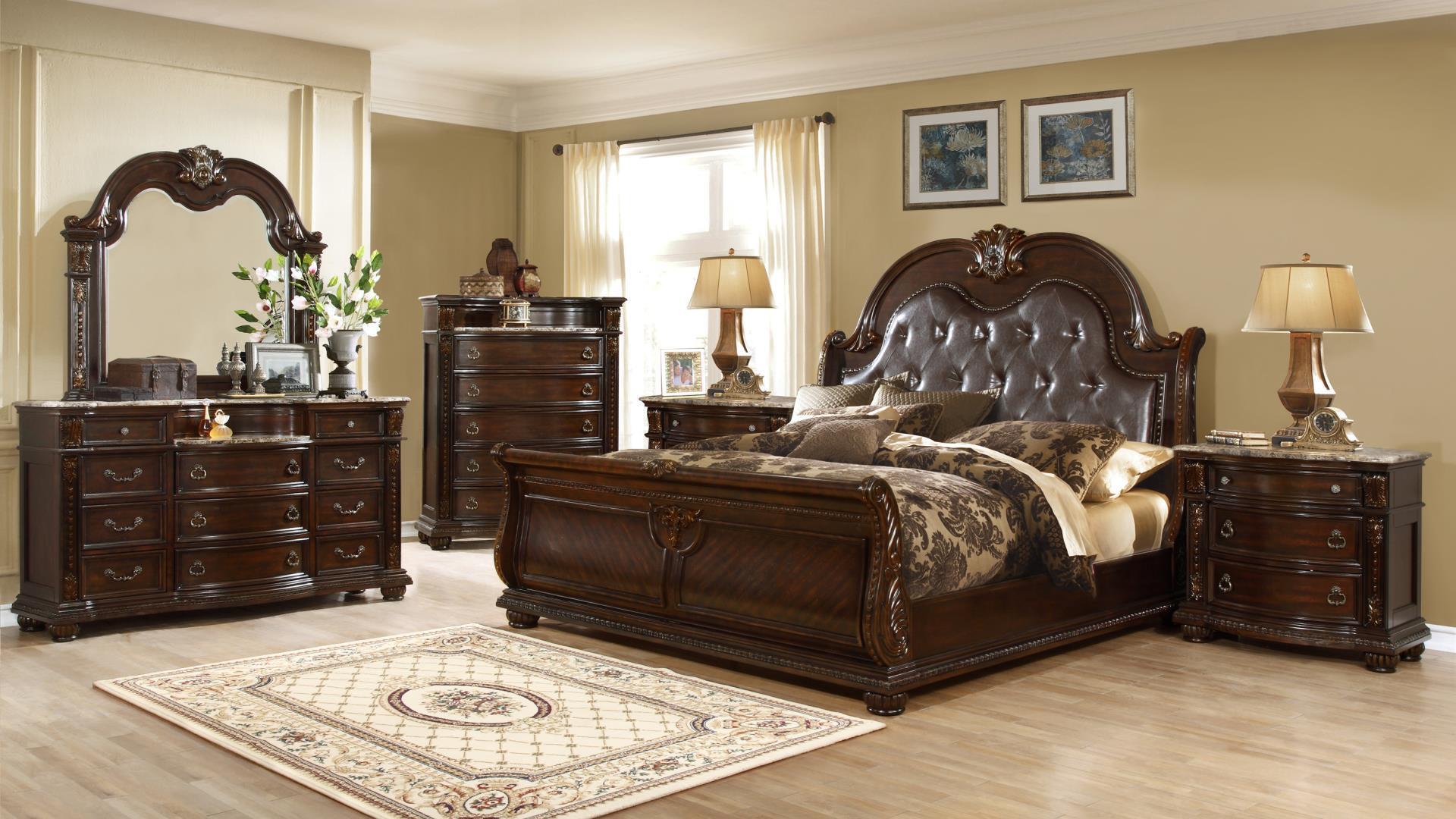 

    
Walnut Carved Wood Sleigh Queen Bed Set 4P ROMA Galaxy Home Traditional Classic

