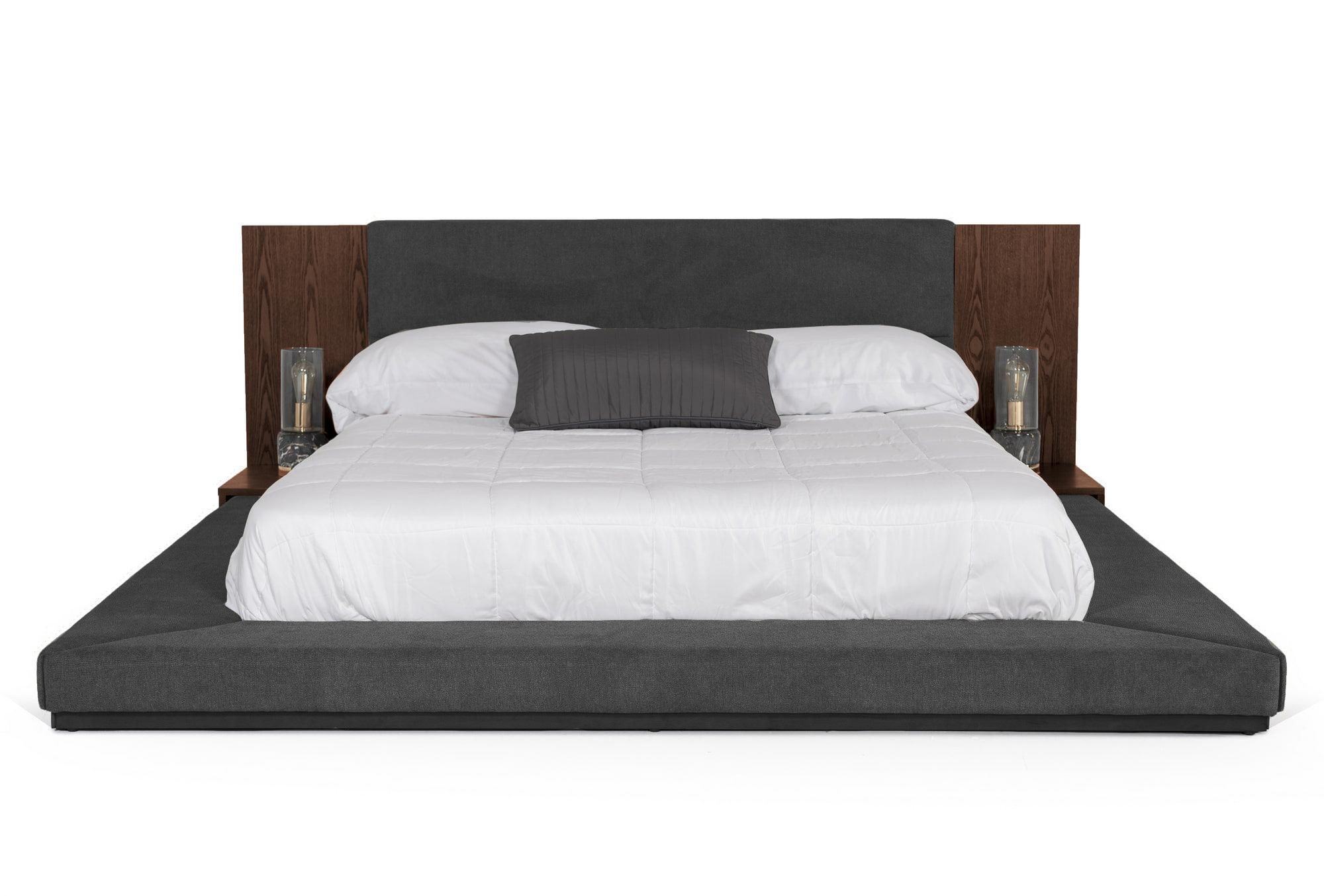 

    
Brown & Gray Fabric K Platform Bedroom Set by VIG Nova Domus Jagger
