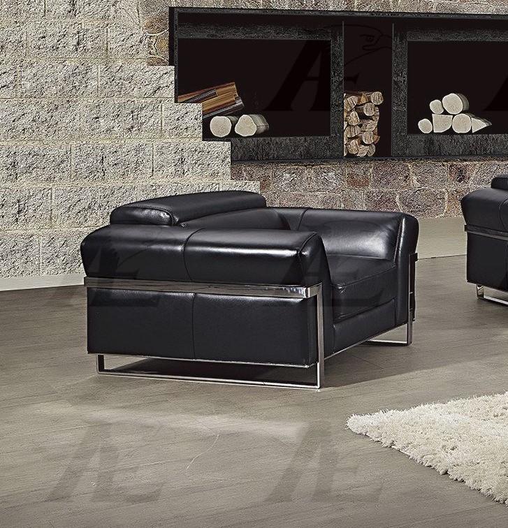 

    
Black Italian Full Leather Arm Chair EK012-BK-CHR American Eagle Modern
