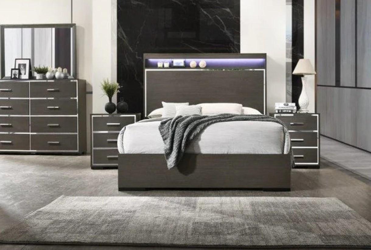 McFerran Furniture B215 Panel Bedroom Set