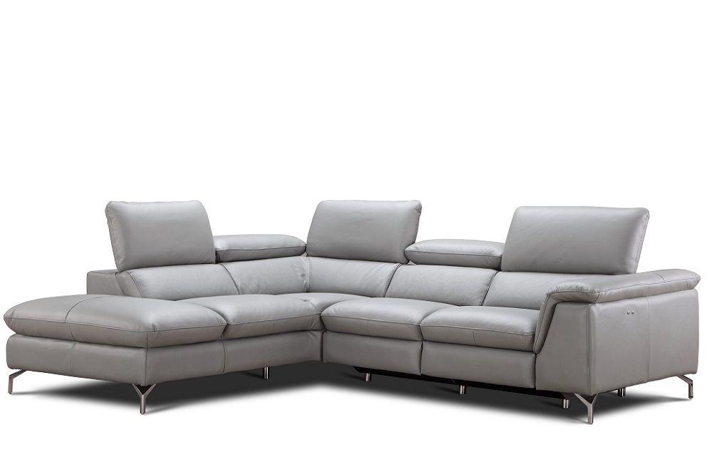 

        
Wade Logan Dupont Reclining Sectional Gray Leather 00656237658783
