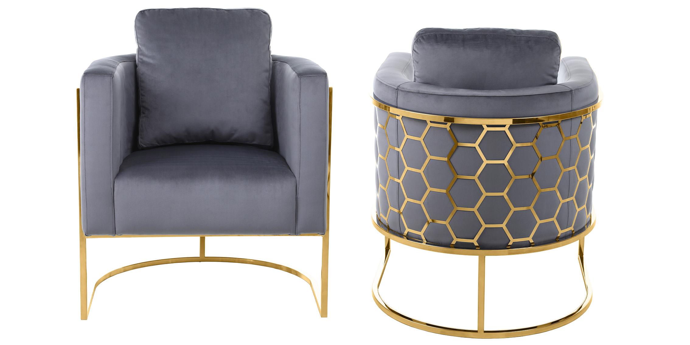 

    
Meridian Furniture CASA 692Grey-C-Set-2 Arm Chair Set Gray/Gold 692Grey-C-Set-2

