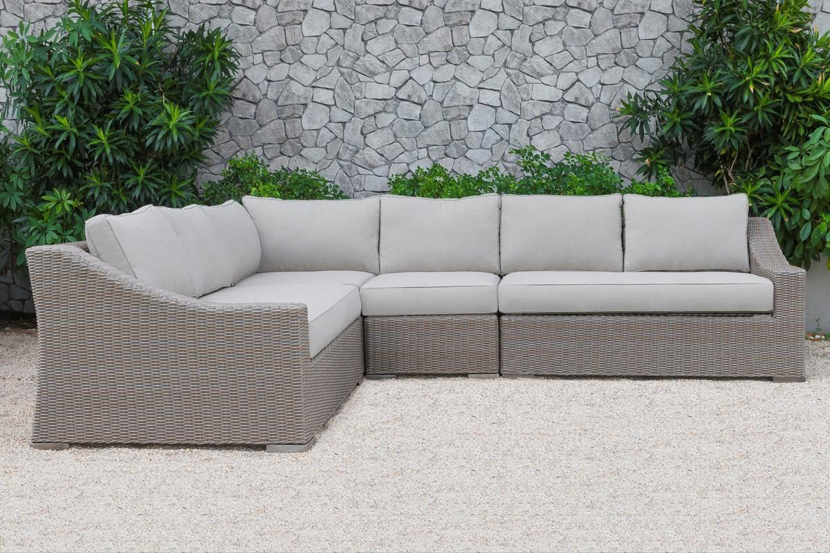

    
Outdoor Poly Rattan Wicker Sectional Sofa Set 5 Pcs Modern Vig Renava Pacifica
