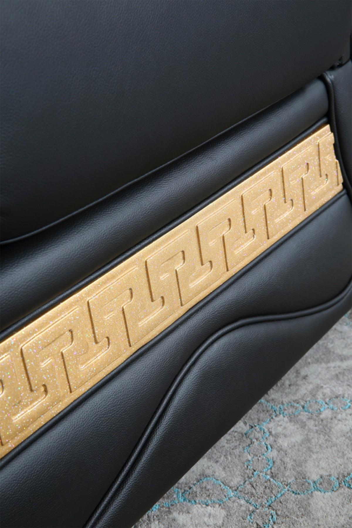 

    
VGYIT36-BLK-Set-3 VIG Divani Casa Cleopatra Black Genuine Leather Sofa Set 3Ps Classic Traditional
